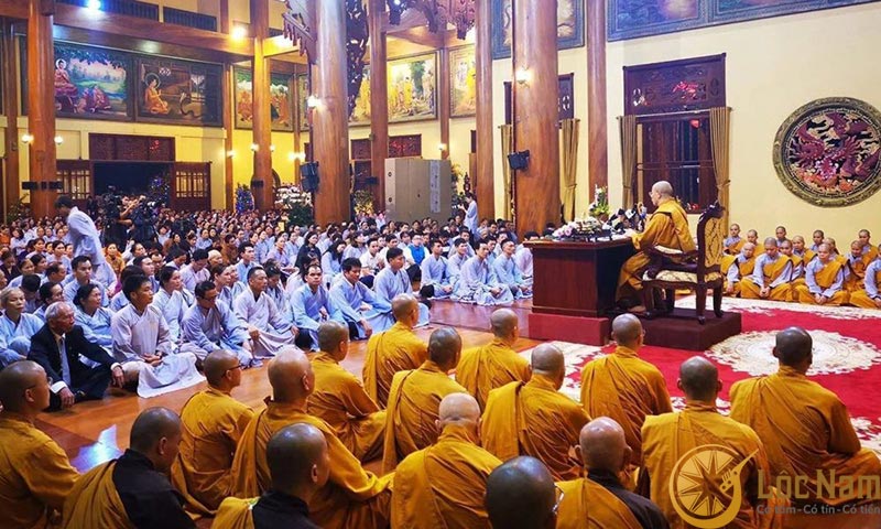 Sự khác nhau về con đường truyền bá Phật giáo đã dẫn đến sự khác biệt về khía cạnh văn hóa của Phật giáo Nam tông và Bắc Tông