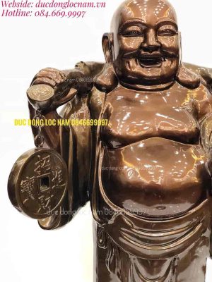 Tượng Di Lạc bằng đồng gánh tiền vàng cao 75cm