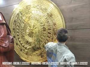 Mặt trống 1m bằng đồng mạ vàng 24k lắp đặt tại nhà anh Nam - Hải Dương